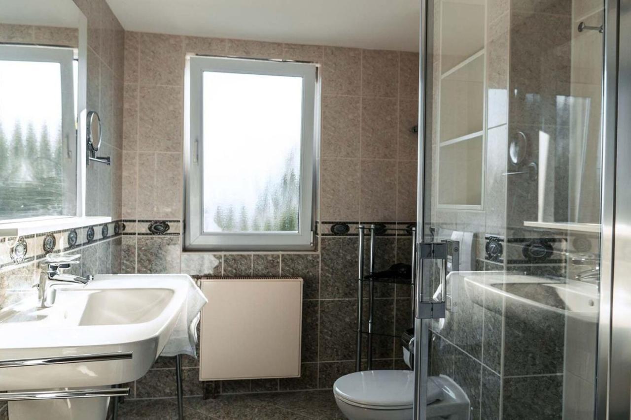 Meerblick Fewo 29: Seaview Apartment with Balcony and Spa Access Goehren  Exterior photo