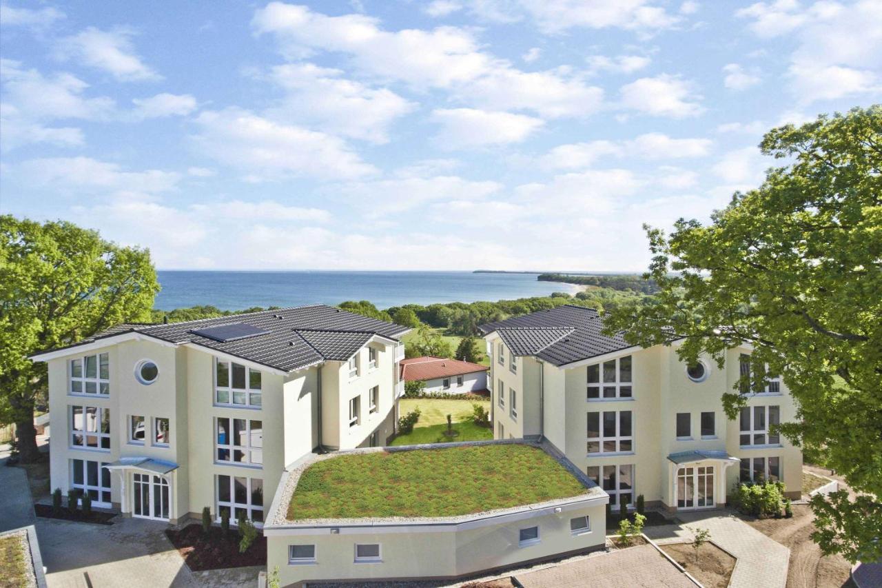 Meerblick Fewo 29: Seaview Apartment with Balcony and Spa Access Goehren  Exterior photo